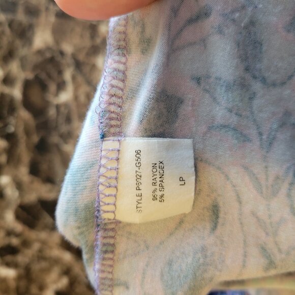 Loveappella Jesa Maxi Dress - Blue & Pink Floral Soft Knit - Size Large - Picture 8 of 8